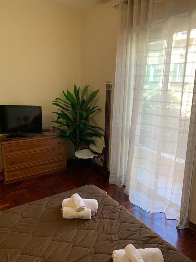 Apartament Dimora Di Maury A Due Passi Dai Trasporti E Da Ballaro Παλέρμο Εξωτερικό φωτογραφία